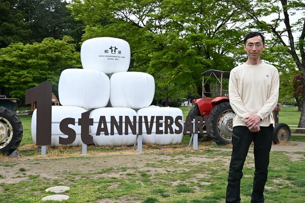 牧場リニューアルの手応えや今後の取り組みについて語った大沼氏＝４月下旬、那須塩原市