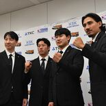 バックスで活躍誓う　京谷ら新入団3選手会見　「優勝」へ新たな挑戦