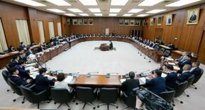 自民、内閣の緊急政令規定は必要