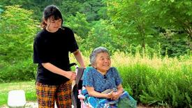 生まれつき骨もろい女性、映画に