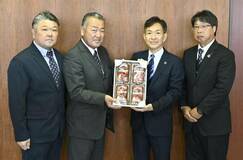 イチゴ作柄や出荷状況報告