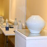温かみの磁器50点　陶芸家・瀧田史宇さん市内初個展　矢板