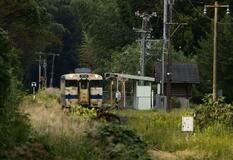 ＪＲ各社、１２０区間で乗客半減