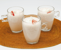 イチゴが主役！ふわっと広がる甘酸っぱさイチゴのシェイク