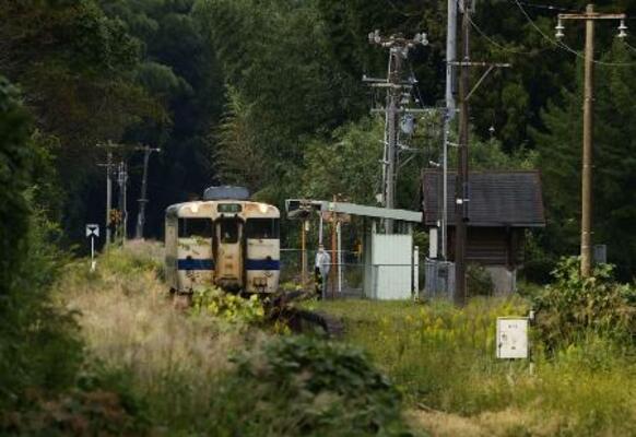 　福岡県飯塚市のＪＲ筑豊線、筑前内野駅＝２０２２年