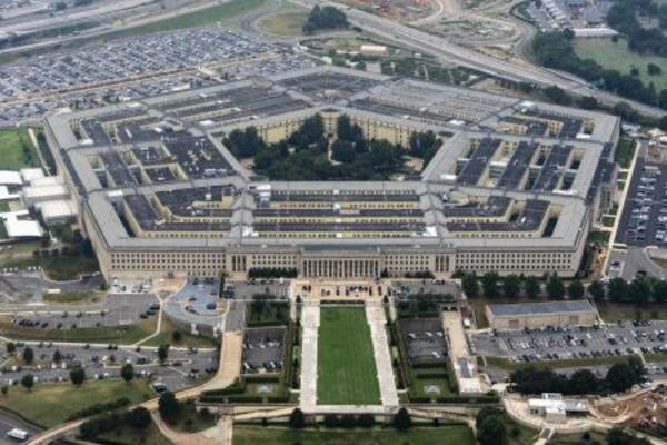 　ワシントン近郊にある米国防総省の建物＝８月（ＡＰ＝共同）