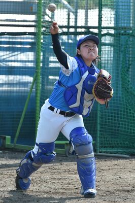 代表での活躍を誓う生井＝小山ベースボールビレッジ