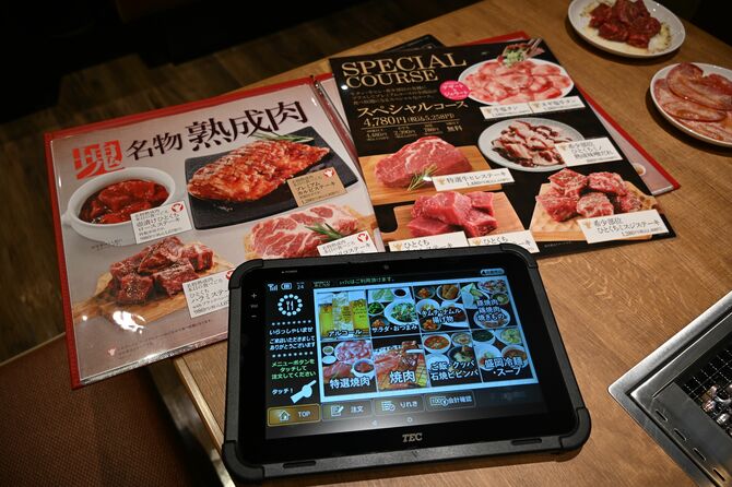 メニュー表とタッチパネル