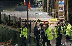 英列車内で乗客刺され９人重体