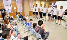 ハンガリー水球チームと交流会　小山