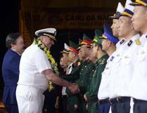 米ベトナム 和解演出