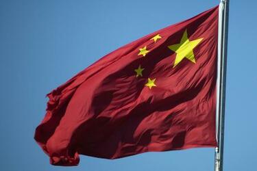 中国、日本留学「慎重に検討を」