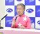 会見で現役生活を振り返る内田＝浦和競馬場