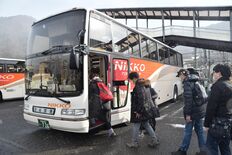 鬼怒川温泉宿と二社一寺をバス直結　年末年始の実証運行は好評