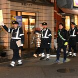 「客引き行為追放」　宇都宮の歓楽街でパトロール　栃木県警、佐藤市長ら5…