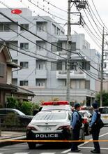 高齢者施設で流血の女性２人搬送