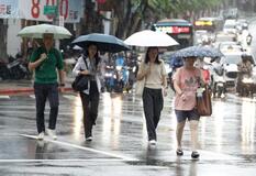 台湾東部、台風で１４人死亡