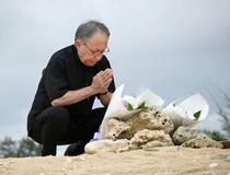 辺野古沖転覆の犠牲者追悼