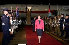 首相、エネ供給協力へ訪豪