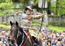 日光東照宮で流鏑馬神事