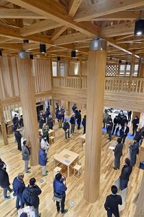 県林業大学校が完成