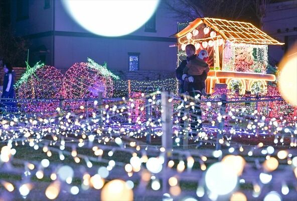「まちの駅　新・鹿沼宿」で始まったイルミネーション