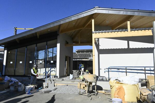 工事が進む山前駅の新駅舎
