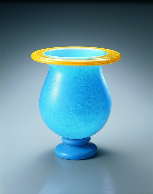 岩田藤七「花器」(1964年、県立美術館蔵)