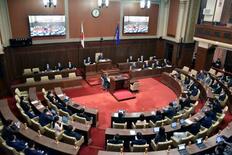 中国総領事投稿で非難決議