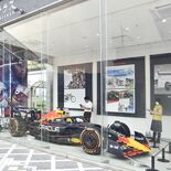 Ｆ１マシンとバイクを特別展示　氏家駅東口のさくらテラス
