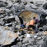 那須・殺生石のしめ縄を交換　九尾の狐伝説で「全国的に知られる名所」