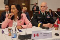 「カナダは核保有の選択肢残せ」