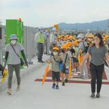 19日開通のスマートＩＣ、出流原小の児童が見学　佐野