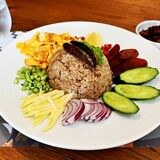 彩り美しい本場の味　カオ・クルック・カピ　アリス タイレストラン＆カフェ（佐野）