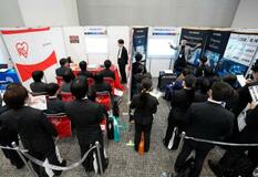 大学生の就活、説明会解禁