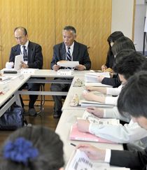＜７＞目線　「虐待」から「貧困」へ変化