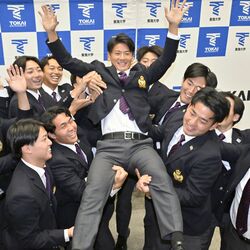 プロ野球ドラフト会議　日本ハムが大塚（鹿沼出身）を３位指名　桜井（那須塩原出身）はロッテ４位　石井（那珂川出身）はヤクルト６位