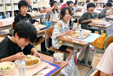 栃木県内８市町が給食費相当額を現金給付　給食を取れない子への支援、線引きに苦慮