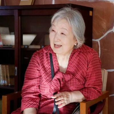 浅原六朗の童謡について話す桂幸子さん=5月、長野県池田町