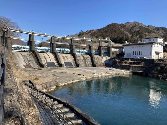 土木学会選奨土木遺産に認定された「中岩ダム」（東京電力リニューアブルパワー提供）