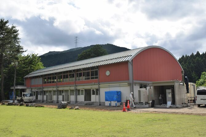前日光醸造所が整備された旧上粕尾小体育館＝鹿沼市
