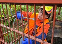 ヒグマ生息の山中「護衛」付けます