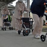 曲がった腰、おぼつかない足取り… 「3分の1が高齢者」の作業所も《更正…