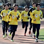 栃木ＳＣ新シーズン始動　初の全体練習　ハードなメニューで汗