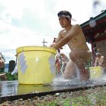 水浴びで無病息災祈る大暑　真岡・長沼八幡宮で神事