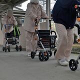 曲がった腰、おぼつかない足取り…　「３分の１が高齢者」の作業所も《更正へ…償いの道　栃木・女子刑務所の現状③》