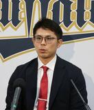 オリックスの若月は1・8億円