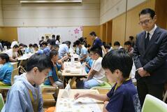 日中児童ら将棋で対決