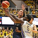 ブレックス11連勝、今季最長　ＳＲ渋谷に77－70　東地区首位堅持