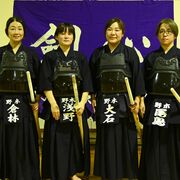 ママ友４人が剣道有段者に　きっかけは子どもの送迎　未経験も励まし合い目標達成